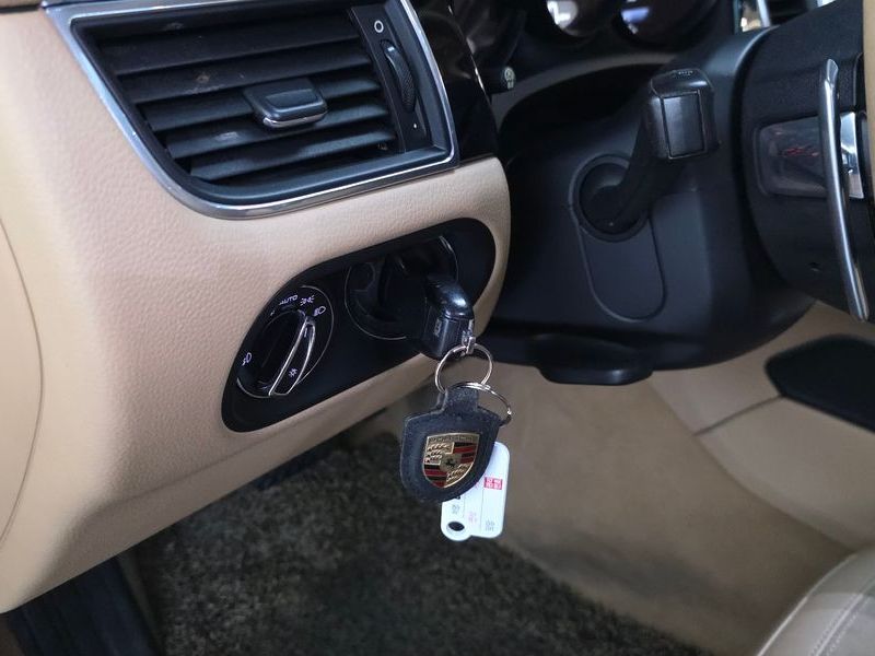 2015 Porsche Macan 2.0 95B photo 13