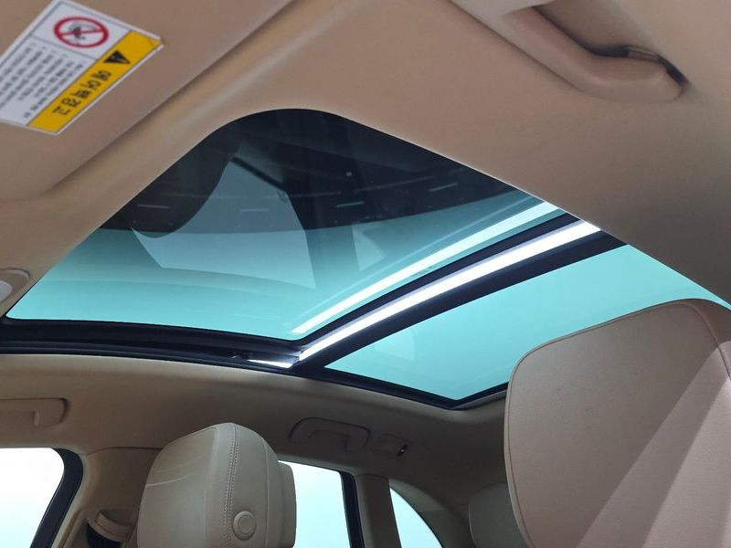 2015 Porsche Macan 2.0 95B photo 18