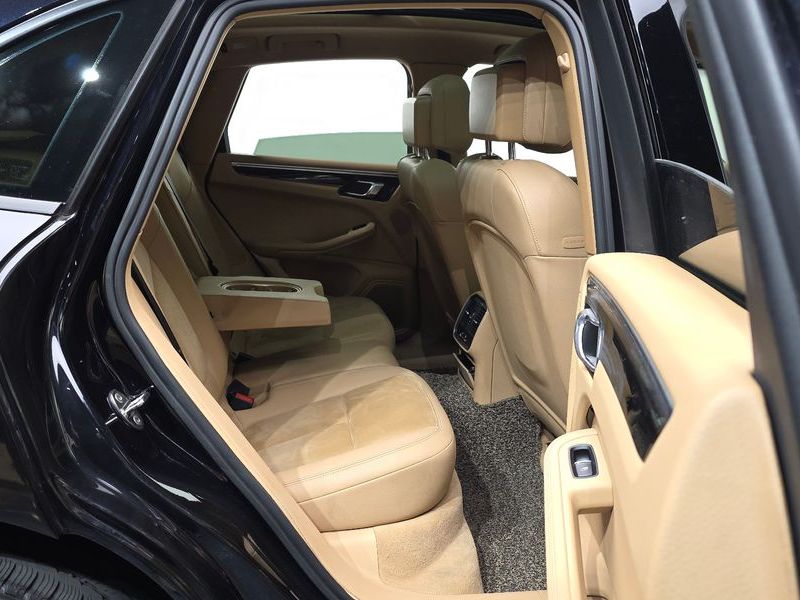2015 Porsche Macan 2.0 95B photo 25