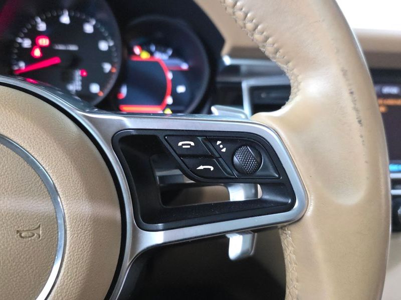 2015 Porsche Macan 2.0 95B photo 29