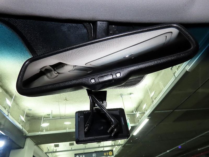 2012 Hyundai Santa Fe 2WD(2.0 e-VGT) MLX Smart Pack photo 16