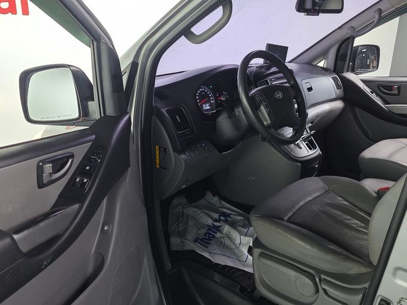 2016 Hyundai 그랜드 스타렉스 5-Seater VAN Modern photo 11