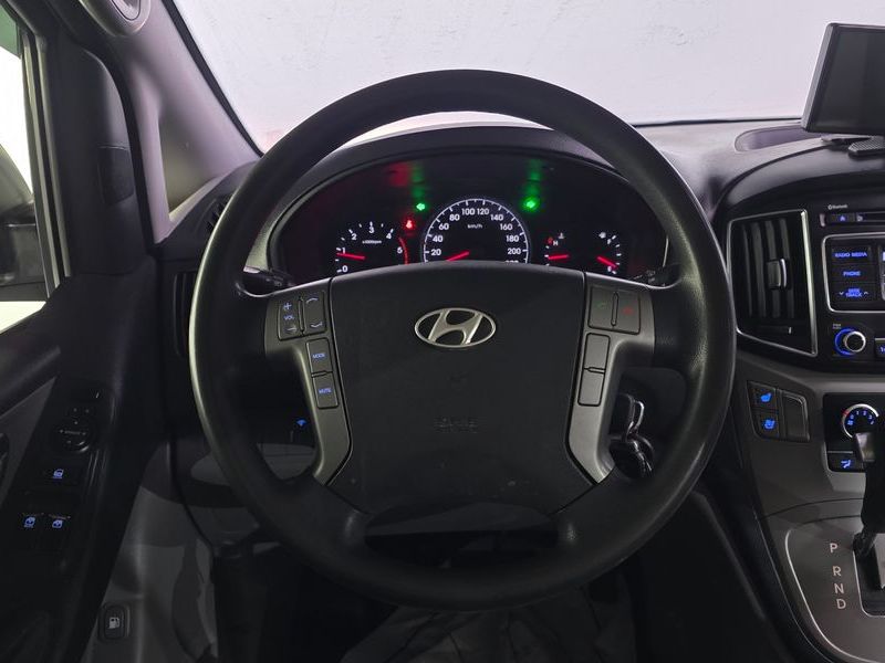 2016 Hyundai 그랜드 스타렉스 5-Seater VAN Modern photo 13