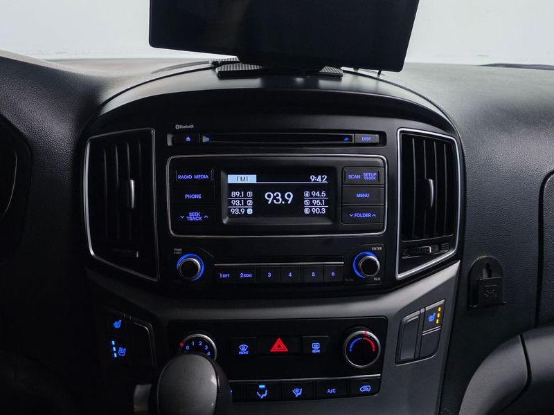 2016 Hyundai 그랜드 스타렉스 5-Seater VAN Modern photo 14