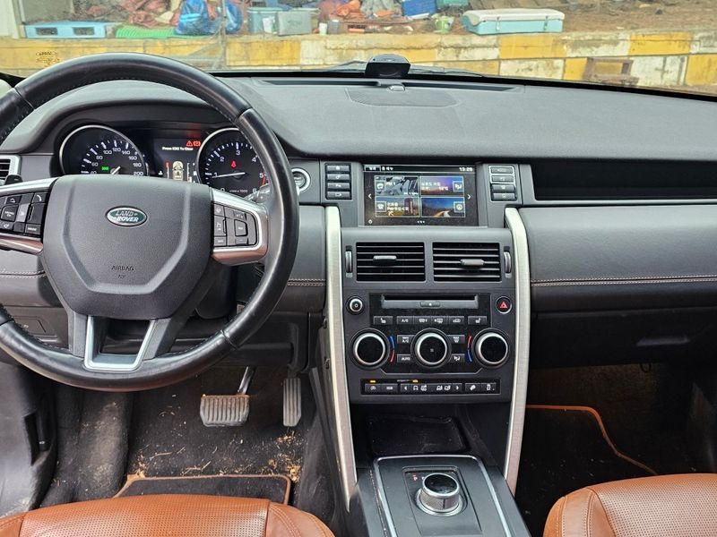 2016 Land Rover Discovery Sport 2.0 TD4 HSE Luxury photo 7