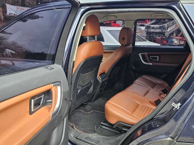 2016 Land Rover Discovery Sport 2.0 TD4 HSE Luxury photo 13
