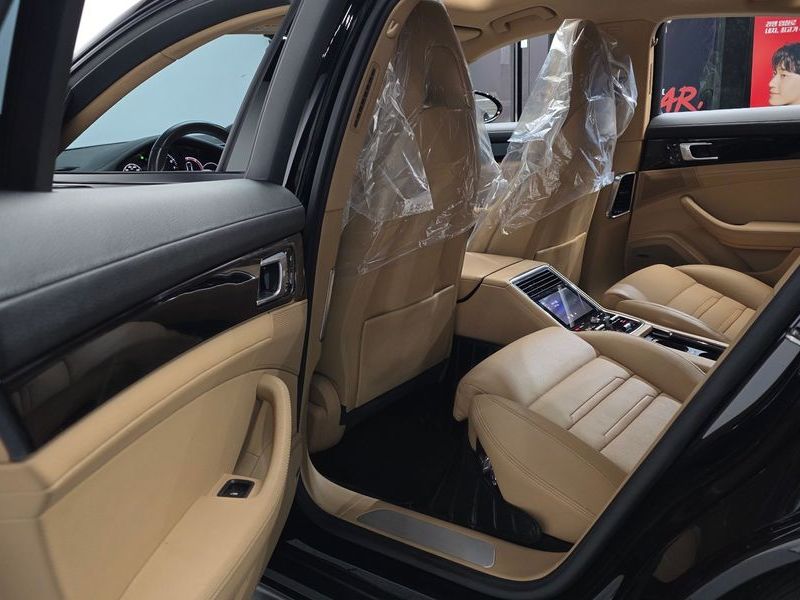 2018 Porsche Panamera 3.0 AWD photo 26