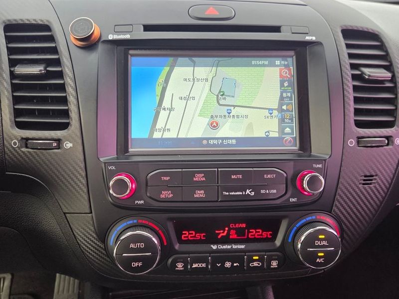 2014 Kia K3 Diesel Luxury photo 17