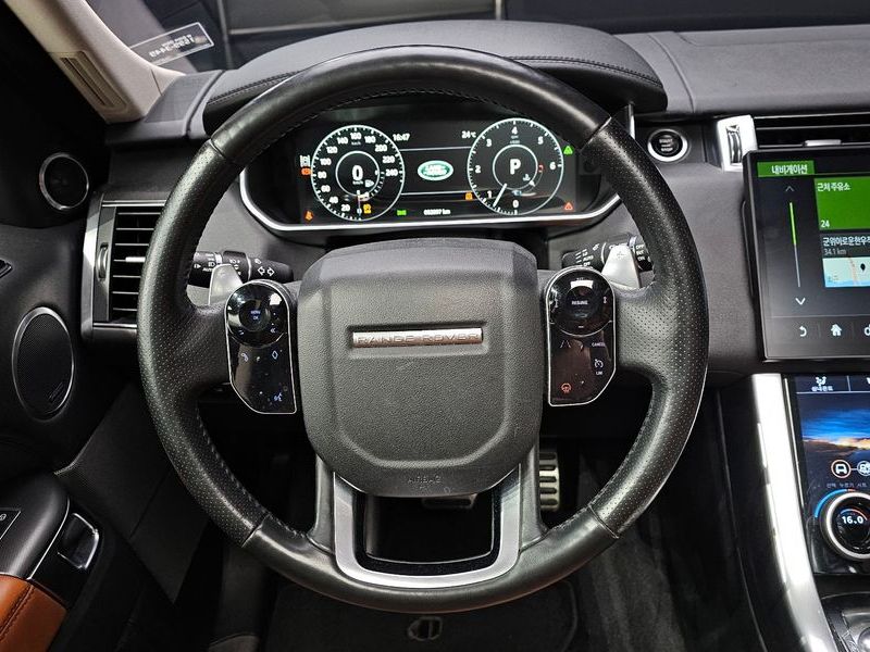 2017 Land Rover Range Rover Sport 3.0 SDV6 HSE Dynamic photo 13