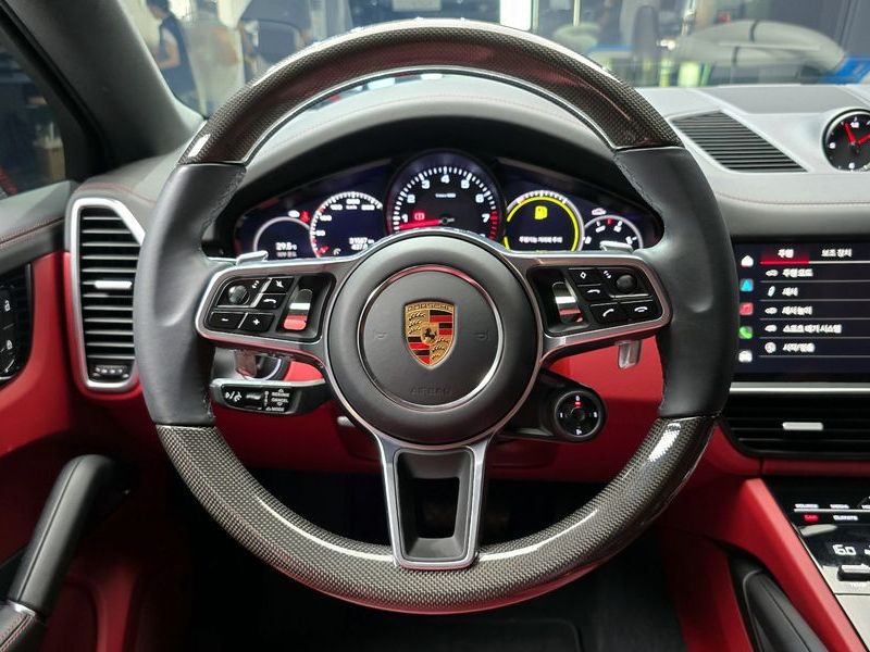 2023 Porsche Cayenne 3.0 COUPE PLATINUM EDITION photo 13