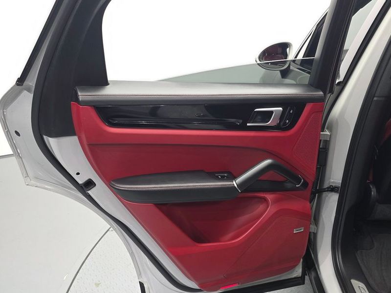 2022 Porsche Cayenne 3.0 Coupe photo 25