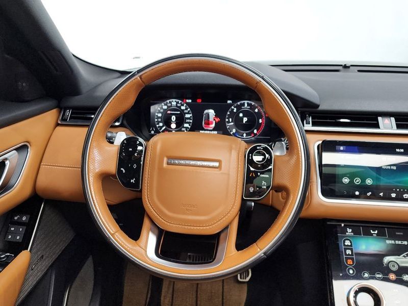 2019 Land Rover Range Rover Velar 3.0 D300 R-Dynamic HSE photo 14