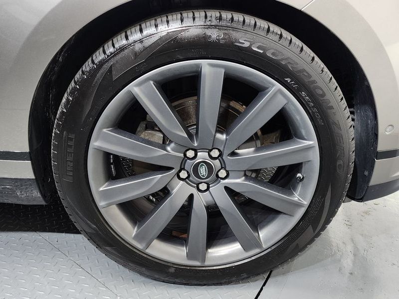 2019 Land Rover Range Rover Velar 3.0 D300 R-Dynamic HSE photo 22