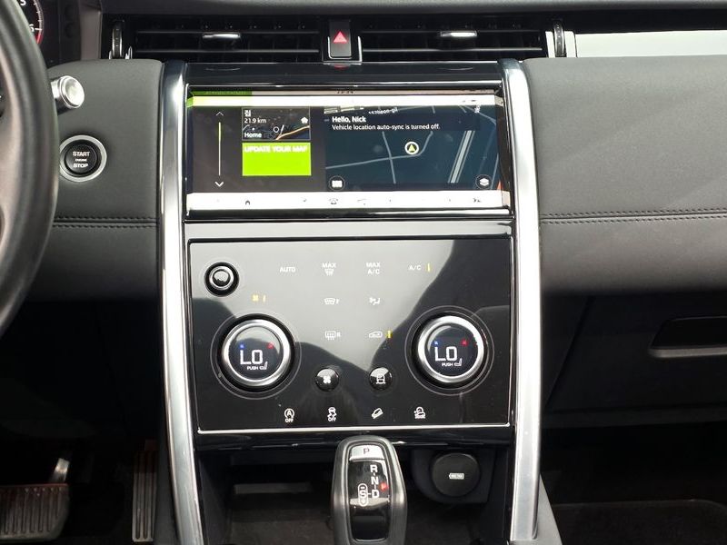 2020 Land Rover Discovery Sport P250 SE photo 13