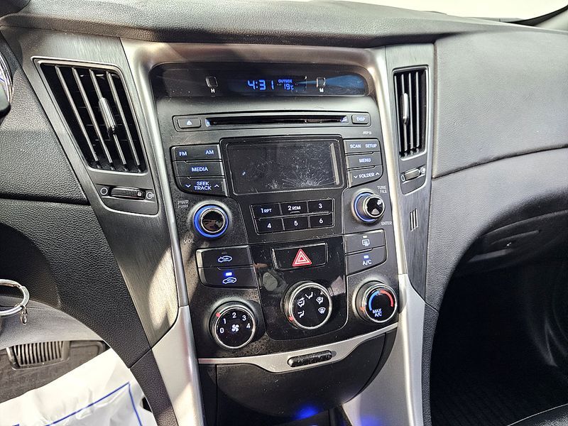 2014 Hyundai Sonata LPI TAXI Style photo 16
