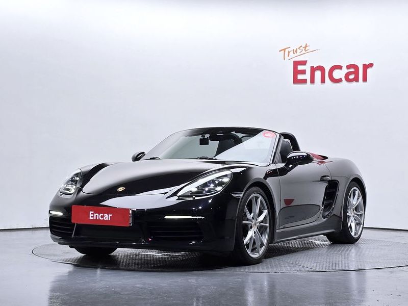 2019 Porsche 718 2.0 photo 1