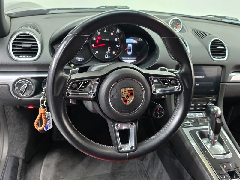 2019 Porsche 718 2.0 photo 12