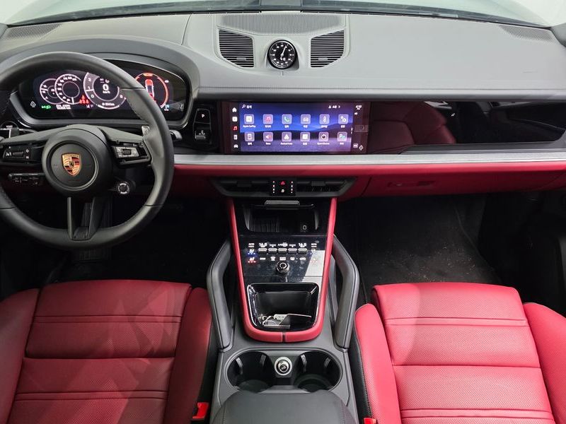 2026 Porsche Cayenne 3.0 Coupe photo 7