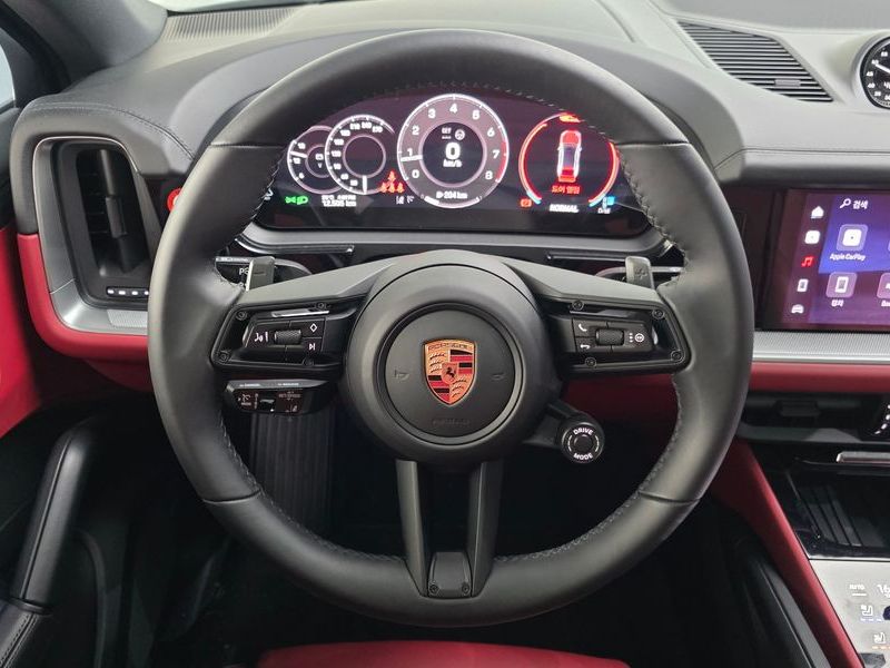 2026 Porsche Cayenne 3.0 Coupe photo 13