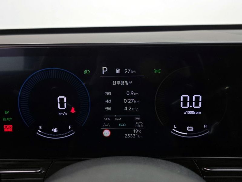2023 Hyundai Kona Modern photo 8