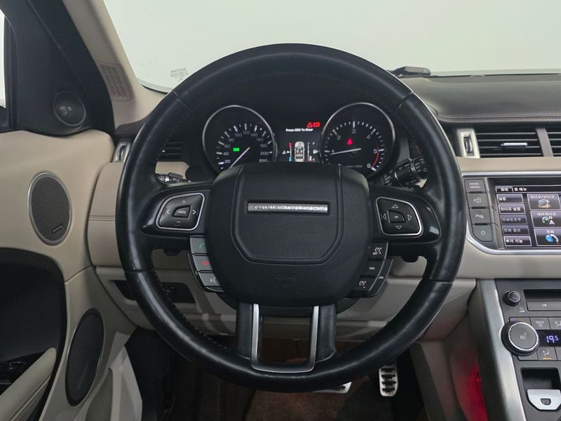 2014 Land Rover Range Rover Evoque 2.2 SD4 Prestige photo 12