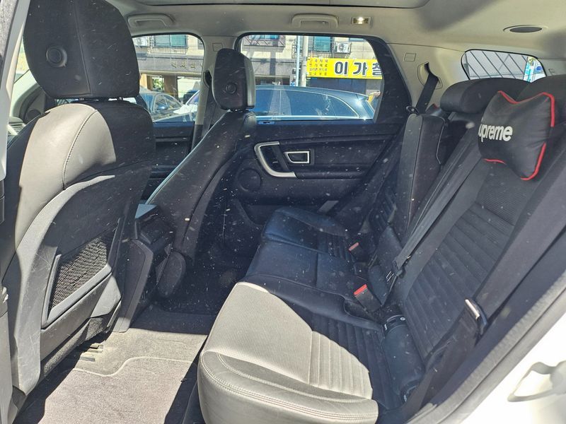 2018 Land Rover Discovery Sport 2.0 TD4 HSE Luxury photo 8