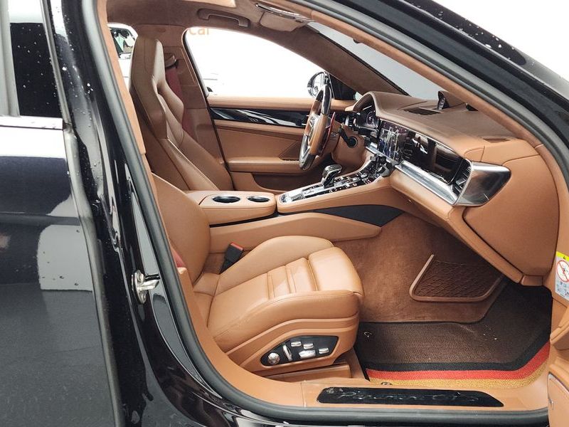 2020 Porsche Panamera 4.0 GTS photo 26