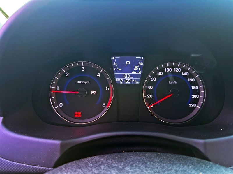 2015 Hyundai 엑센트 Diesel 1.6 VGT Smart photo 13