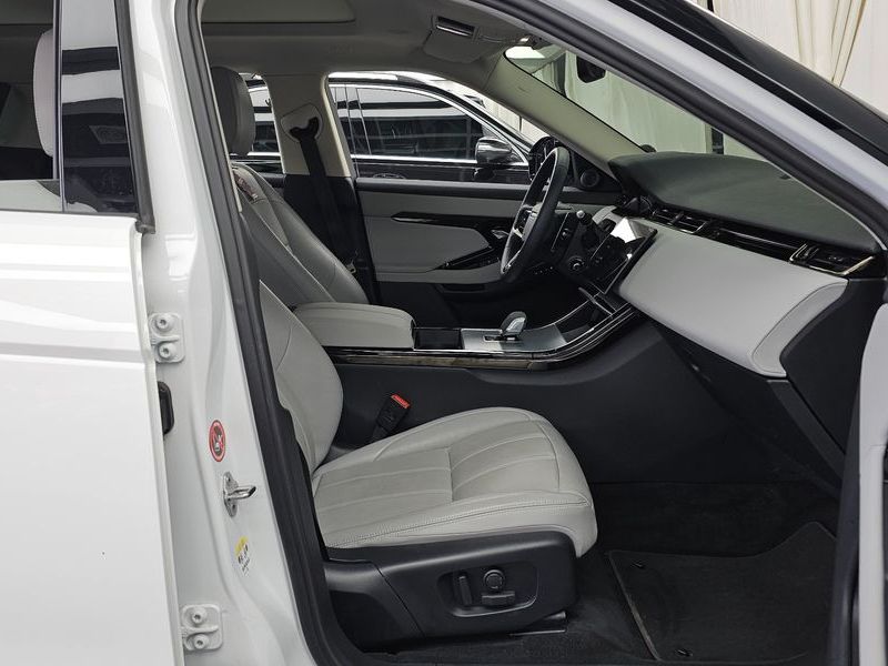 2024 Land Rover Range Rover Evoque P250 S photo 11