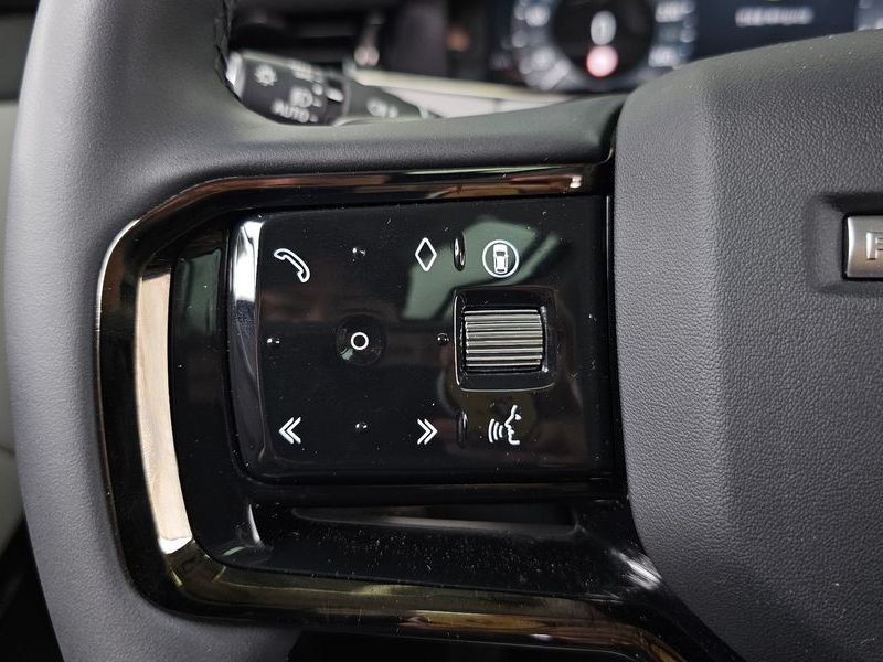2024 Land Rover Range Rover Evoque P250 S photo 26