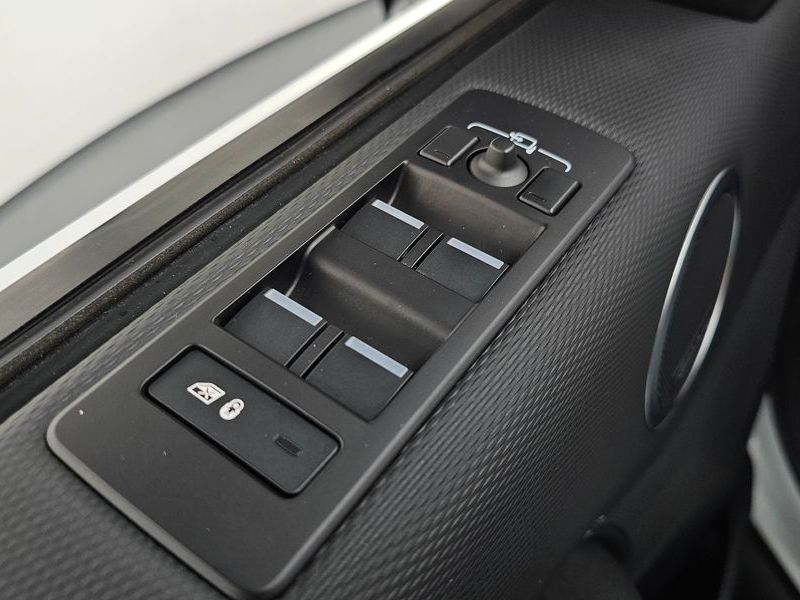 2025 Land Rover Discovery D350 Dynamic HSE photo 30