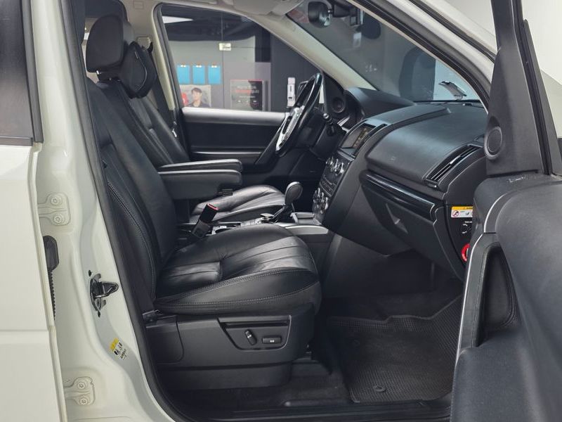 2015 Land Rover Freelander2 2.2 SD4 XS photo 11