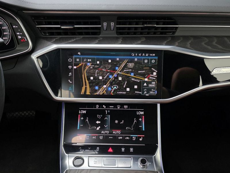 2023 Audi A6 45 TFSI Premium photo 18