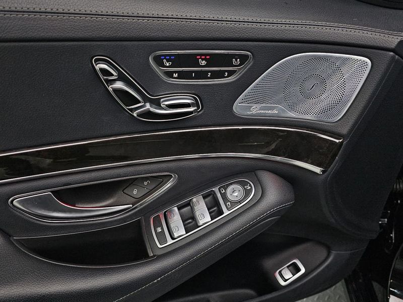 2015 Mercedes-Benz S-Class S400L 4MATIC photo 18