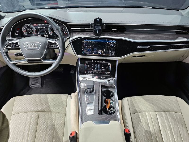 2023 Audi A6 45 TFSI Premium photo 7