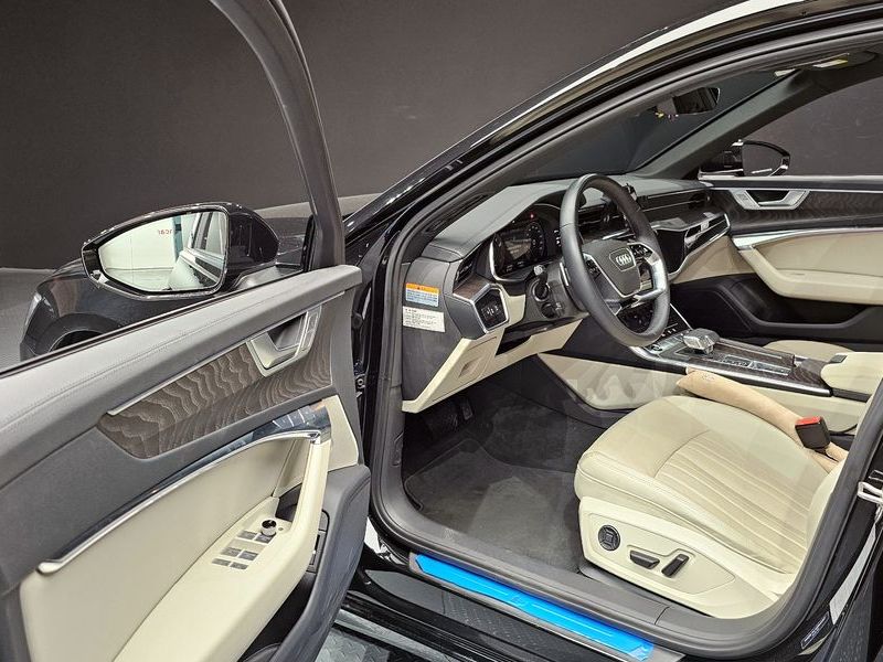 2023 Audi A6 45 TFSI Premium photo 11