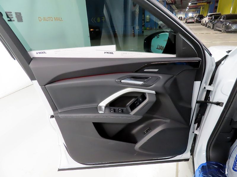 2025 Audi Q5 45 TFSI Quattro S Line Sportback photo 19