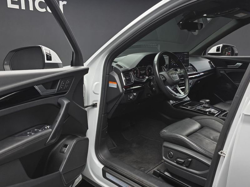 2021 Audi Q5 40 TDI Quattro Premium photo 10