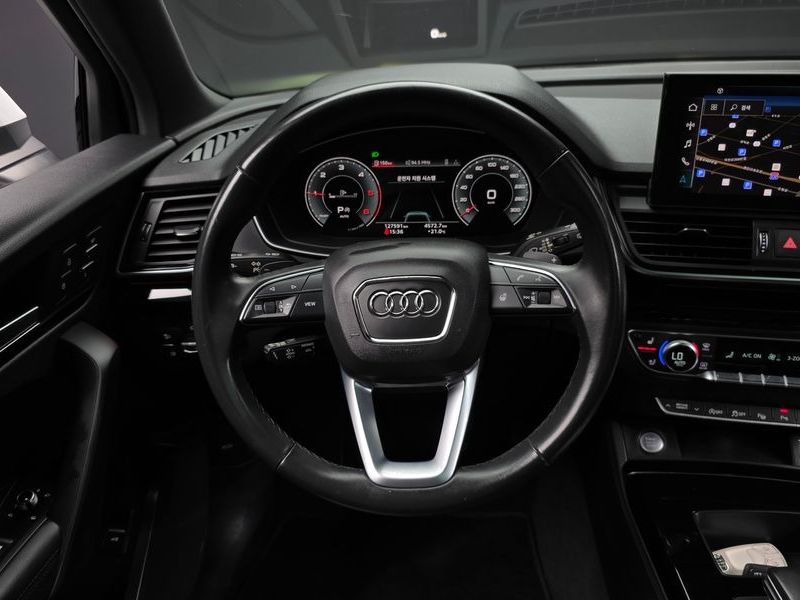 2021 Audi Q5 40 TDI Quattro Premium photo 13