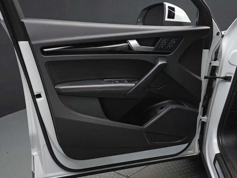 2021 Audi Q5 40 TDI Quattro Premium photo 24