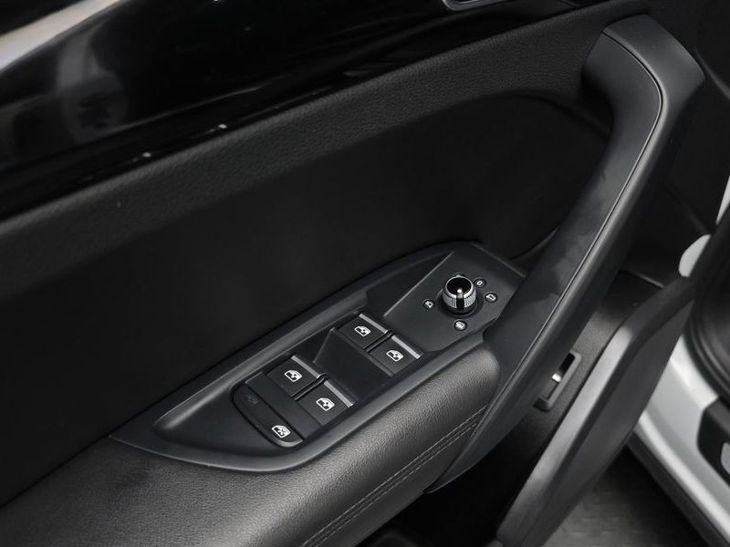 2021 Audi Q5 40 TDI Quattro Premium photo 28