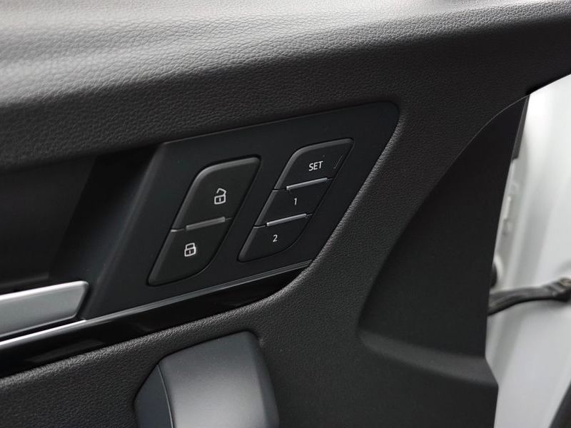 2021 Audi Q5 40 TDI Quattro Premium photo 29