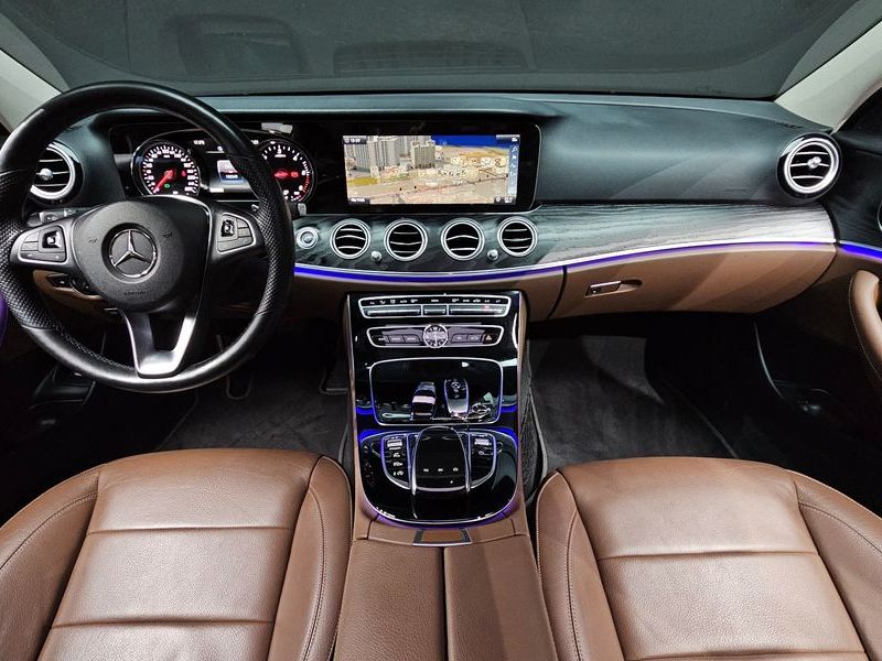 2018 Mercedes-Benz E-Class E220d 4MATIC Avantgarde photo 7