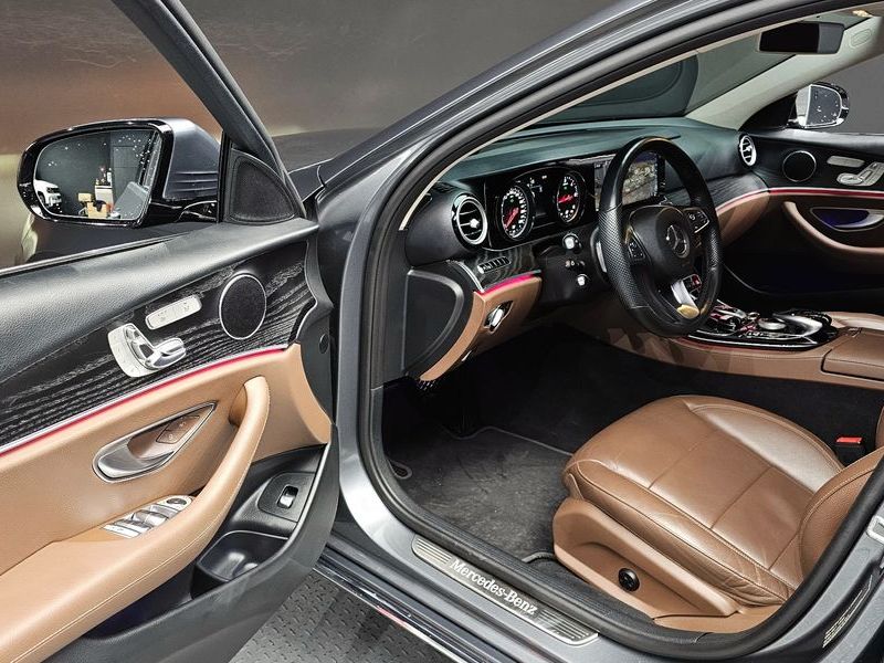 2018 Mercedes-Benz E-Class E220d 4MATIC Avantgarde photo 11