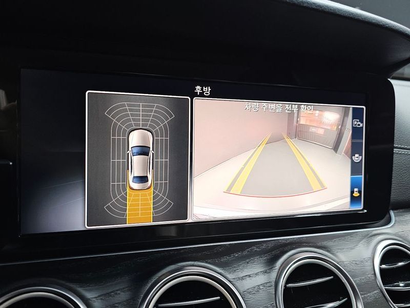 2020 Mercedes-Benz E-Class E220d 4MATIC Exclusive photo 17