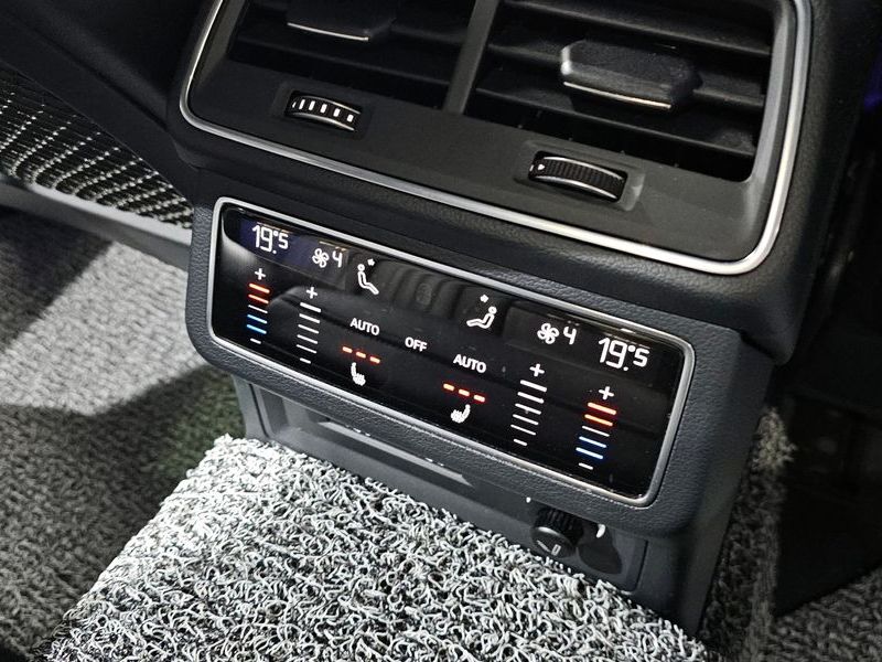 2020 Audi A7 55 TFSI Quattro Premium photo 17