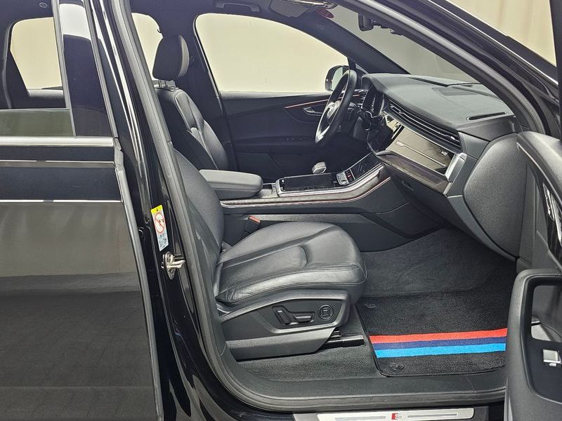 2022 Audi Q7 45 TDI Quattro Premium photo 11