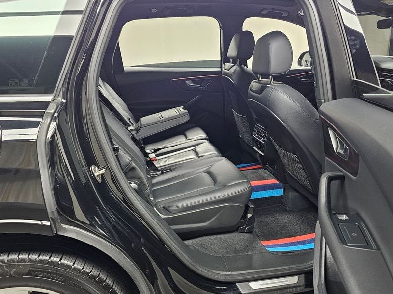 2022 Audi Q7 45 TDI Quattro Premium photo 12