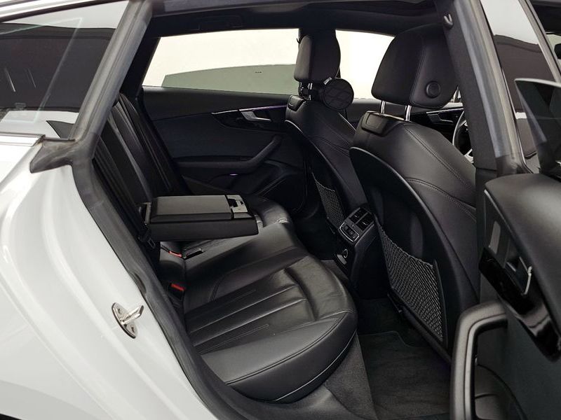 2019 Audi A5 45 TFSI Quattro Premium Sportback photo 12
