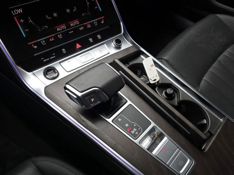 2023 Audi A6 45 TFSI Premium photo 9